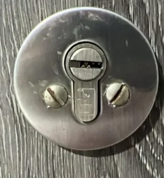 precio cerrajero por abrir una puerta en Antioquia