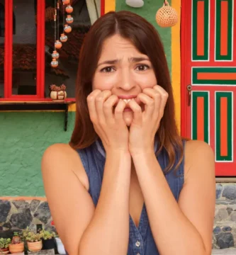 me quedé por fuera de mi casa qué hago